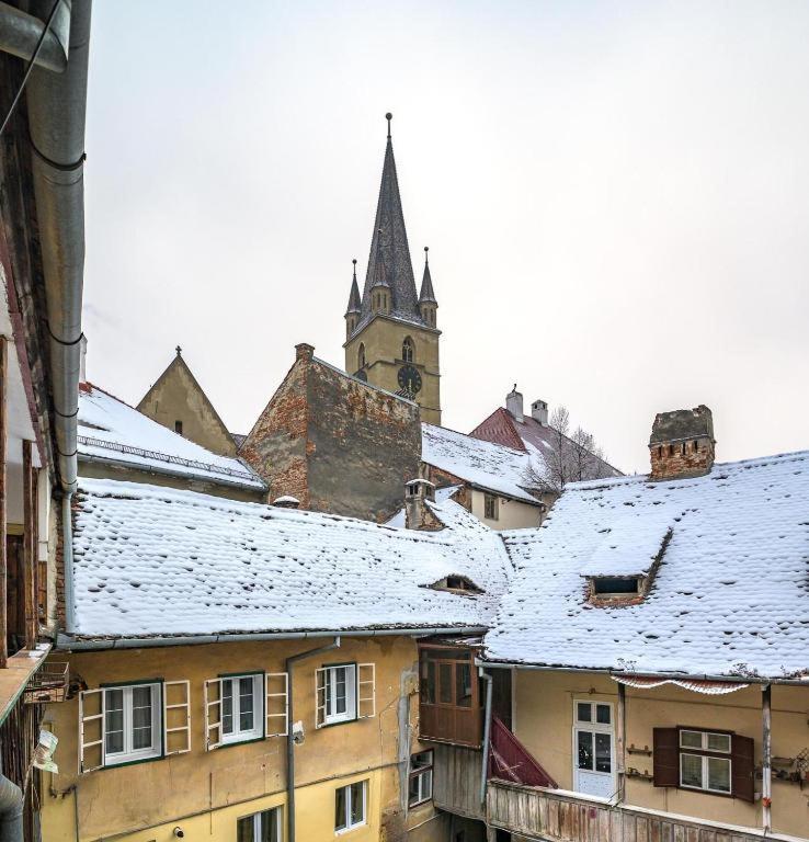 Apartment Queen Bridge Sibiu Exterior photo