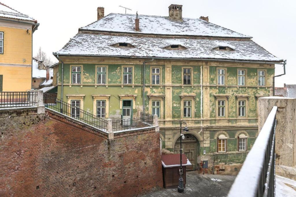 Apartment Queen Bridge Sibiu Exterior photo