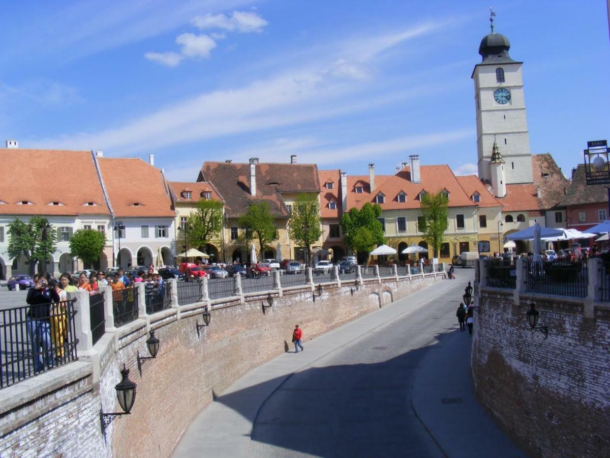 Apartment Queen Bridge Sibiu Exterior photo