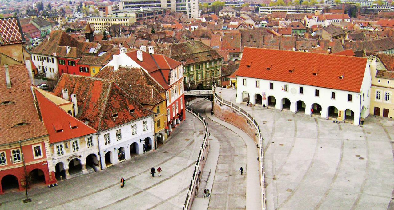 Apartment Queen Bridge Sibiu Exterior photo