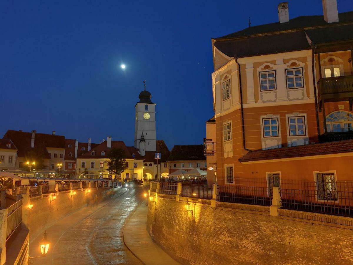 Apartment Queen Bridge Sibiu Exterior photo