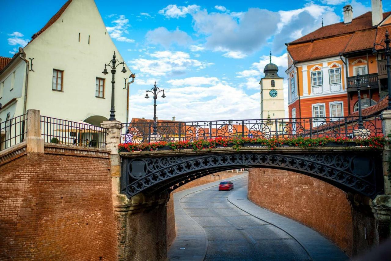 Apartment Queen Bridge Sibiu Exterior photo